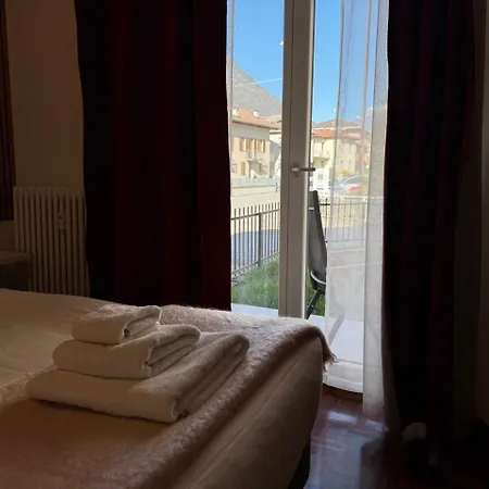 Апартаменты Nido Alpino - Casetta Con Giardino, Vista Montagne